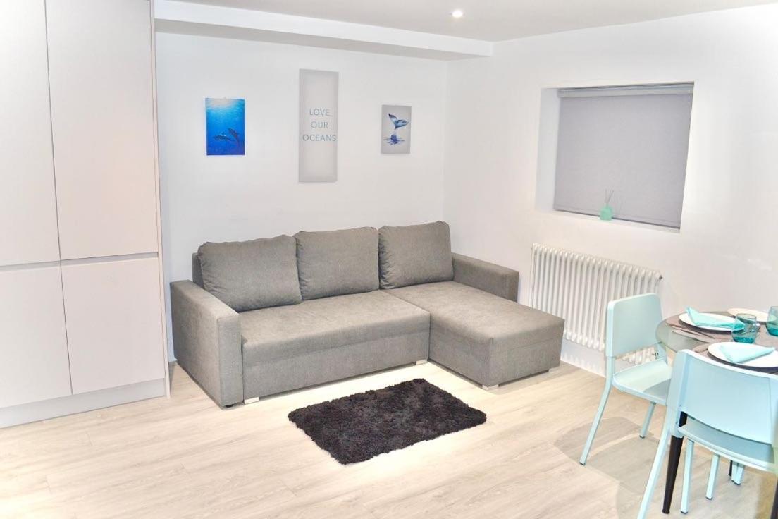 Fidelity Stays Beach Themed Apartment Brighton Ngoại thất bức ảnh