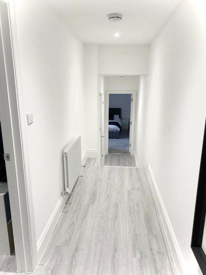 Fidelity Stays Beach Themed Apartment Brighton Ngoại thất bức ảnh